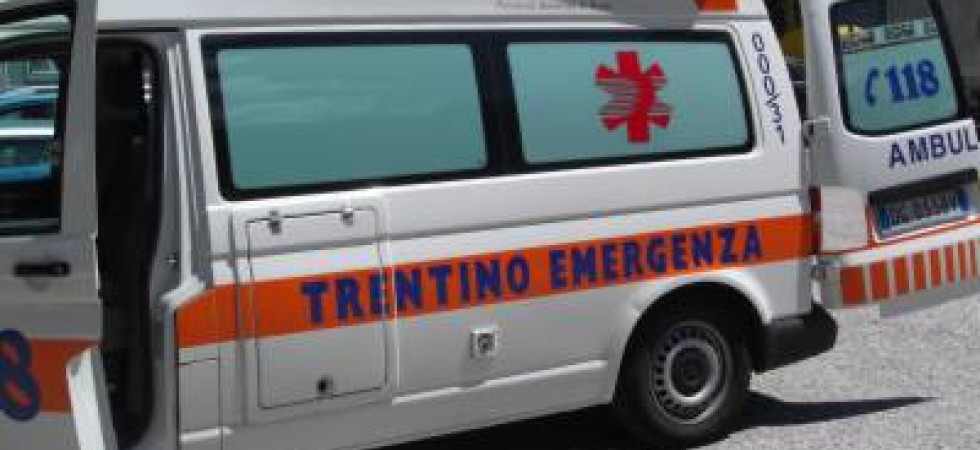 Anziana investita da un'auto