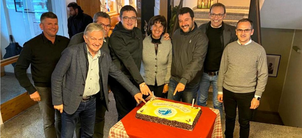 La giunta porta Salvini a festeggiare la Pro loco con tanto di comunicato stampa ufficiale