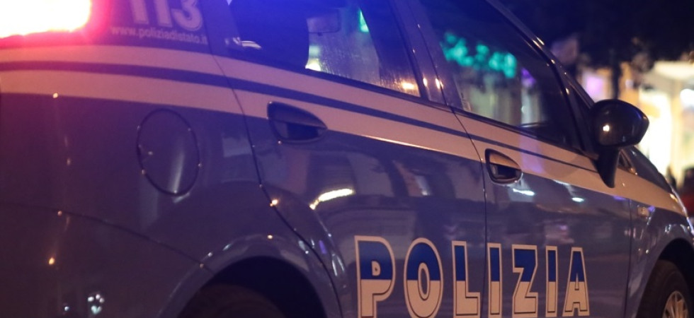 Picchiava la compagna e spacciava nei locali trentini, arrestato 31enne da poco uscito dal carcere