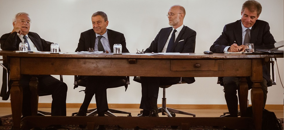 Foto di Giulia Curti Fondazioni bancarie, un vertice in Caritro per delineare il futuro