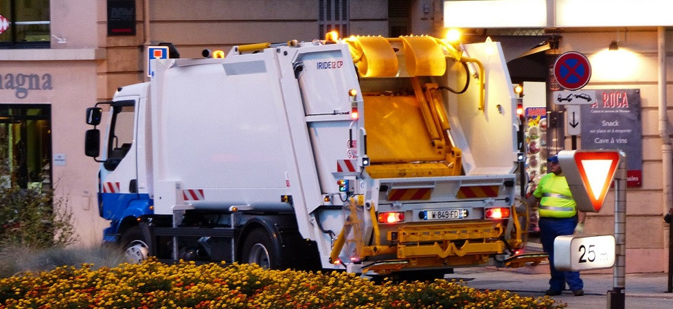 Come riciclare i rifiuti in emergenza coronavirus: “Positivi o in quarantena obbligata stop alla differenziata”