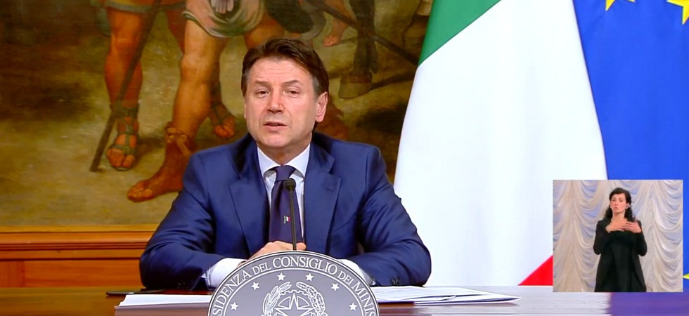 Coronavirus, l'Italia resta chiusa in casa fino al 4 maggio