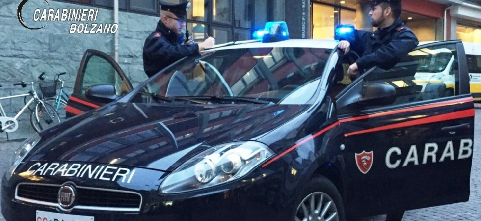 Ubriaco inizia a sputare nel supermercato contro addetti alla vendita e dipendenti