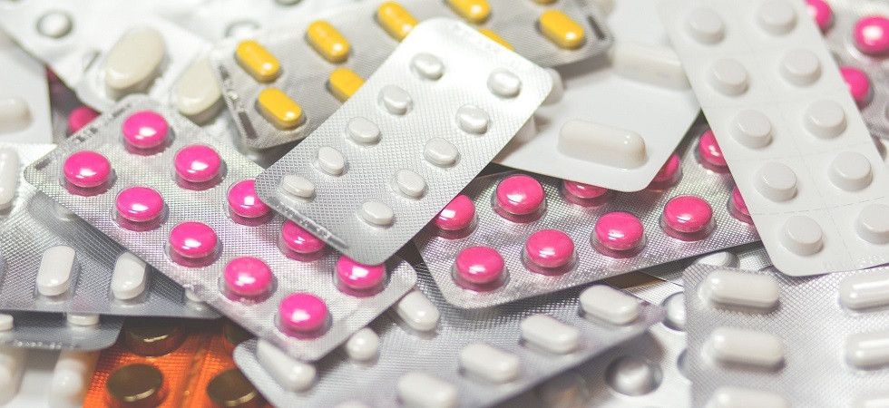Coronavirus, aumenta l’acquisto di farmaci online, l’Iss: “Attenti alle farmacie non autorizzate e alle truffe”
