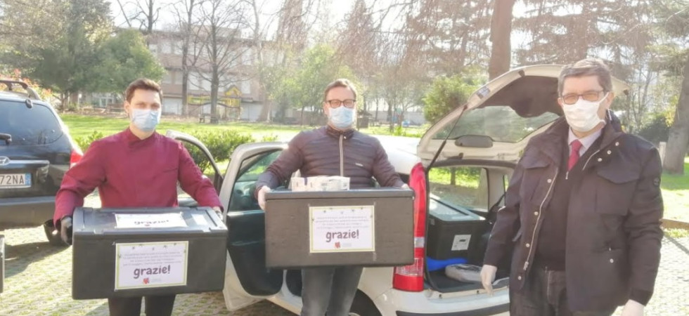Coronavirus, pizze e brioches per gli operatori della casa di riposo