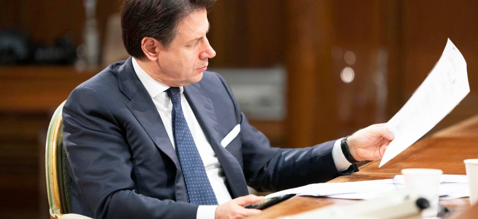 Emergenza coronavirus, il premier Conte: Riapertura graduale delle attività dal 4 maggio''