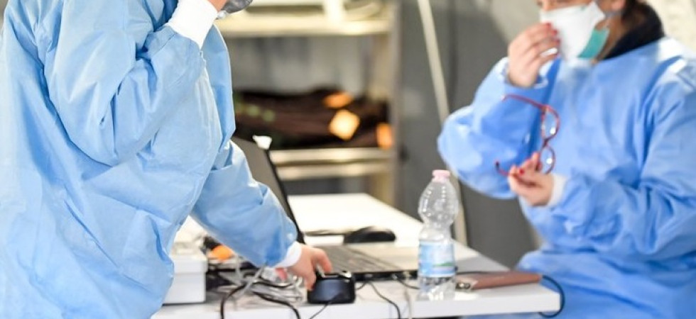 Coronavirus, Ha sintomi influenzali e lavora all'ospedale Santa Chiara ma gli negano il tampone la denuncia del sindacato