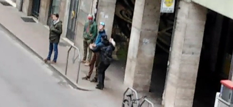 Piazza Portela in mano alla micro-criminalità, il sindaco: Da oggi presidio fisso della polizia e intervento interforze