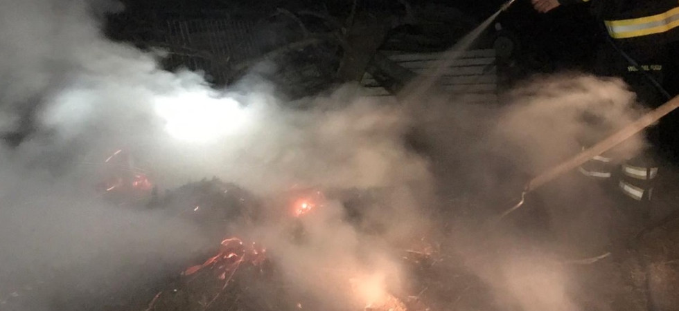 Un focolaio lasciato incustodito, principio di incendio a Pietramurata