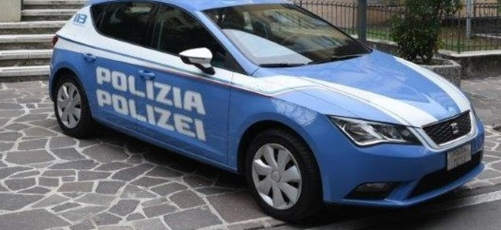 Coronavirus, fermati per un controllo investono con la bici un poliziotto e cercando di aggredirne altri con un grosso pezzo