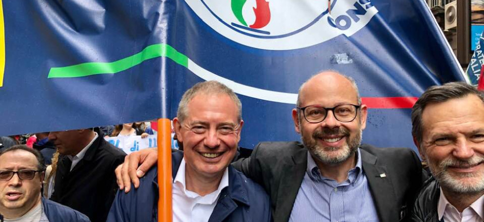Caos Fratelli d'Italia, Gerosa via e De Bertoldi esulta ma dai circoli di Riva e Rovereto arriva l'attacco al senatore