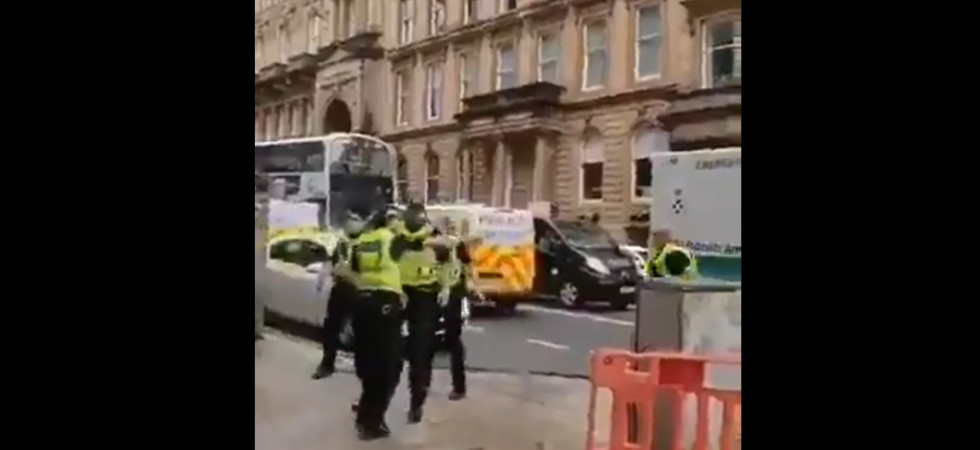 Diverse persone accoltellate in centro, paura a Glasgow