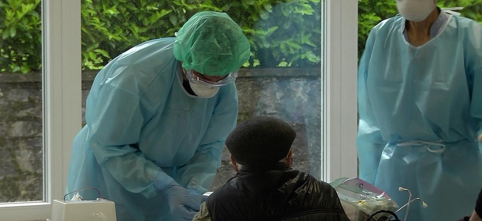 Foto d'archivio Coronavirus, in Alto Adige altri 5 positivi, ben 19 contagiati negli ultimi cinque giorni: un campanello d’allarme?