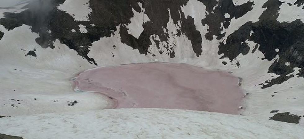 Ghiacciai rossastri, la Sat: Non è un buon segno