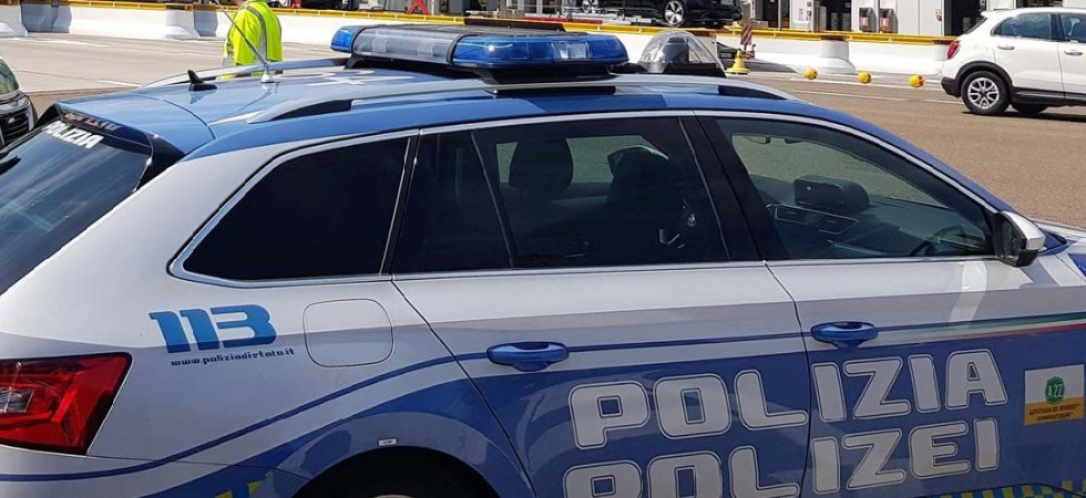 Cerca di far entrare clandestinamente due persone in Italia, bloccato al Brennero un 44enne