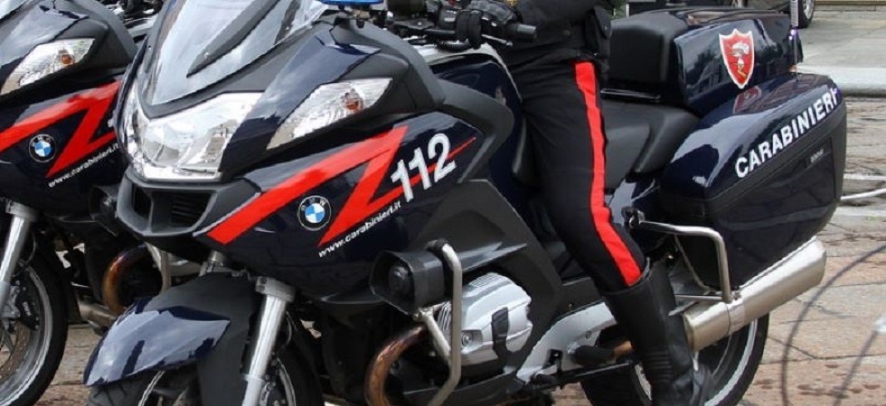 Terribile incidente in A22, un carabiniere scivola in moto e viene travolto da un'auto