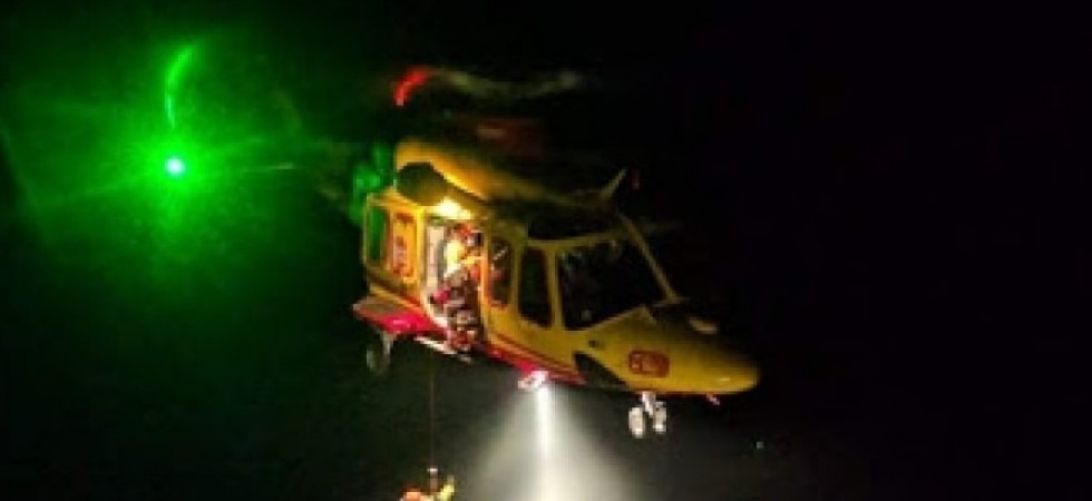 Si incastra una corda e rimangono bloccati in parete, due scalatori portati in salvo dal soccorso alpino