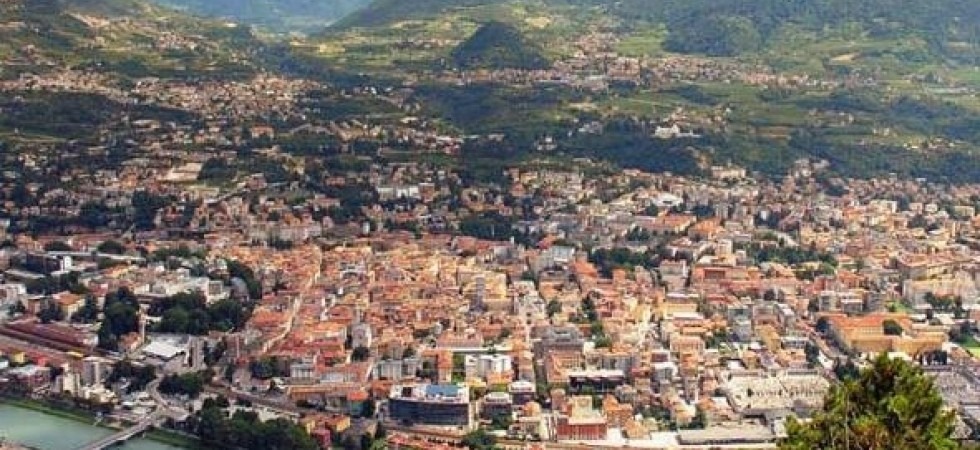 A Trento arriva il tour con e-bike, ecco la nuova proposta dell'Apt