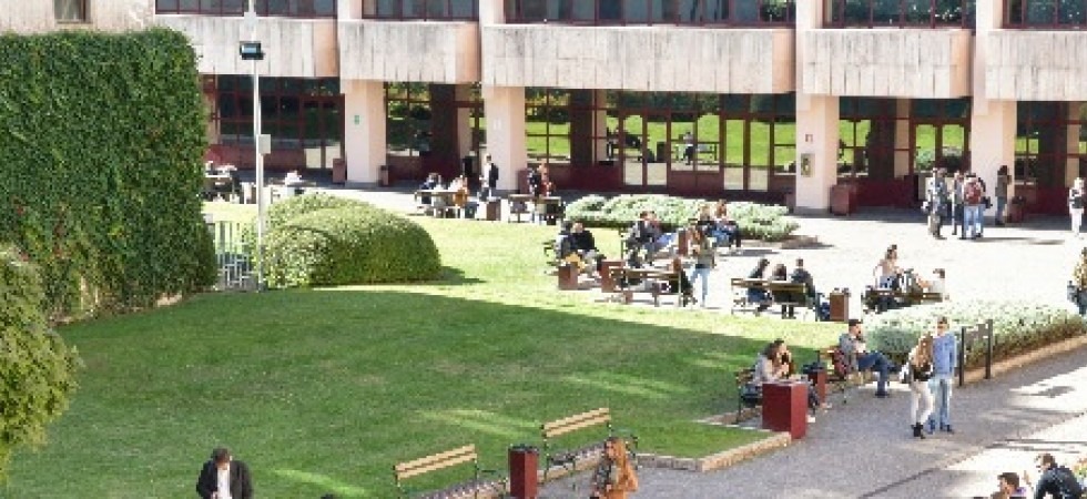 Coronavirus, "100 milioni all'anno in meno senza gli studenti"