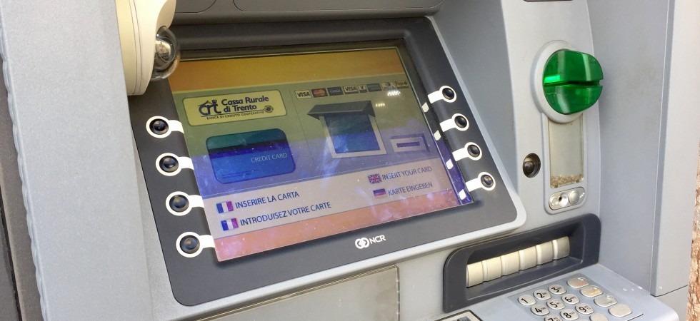 Altro colpo con esplosivo a un bancomat della città