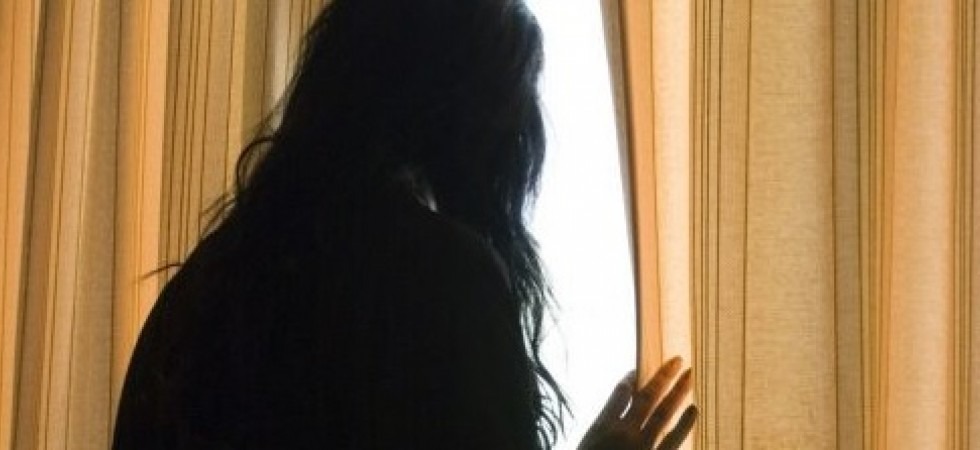 Non accetta che la storia amorosa sia finita, 20enne minaccia l'ex fidanzata