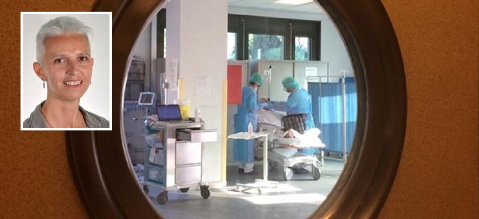 Nel riquadro Vania Molinari, sullo sfondo una foto d'archivio pubblicata dal sindaco di Arco durante la prima fase della pandemia Nel riquadro Vania Molinari, sullo sfondo una foto d'archivio pubblicata dal sindaco di Arco durante la prima fase della