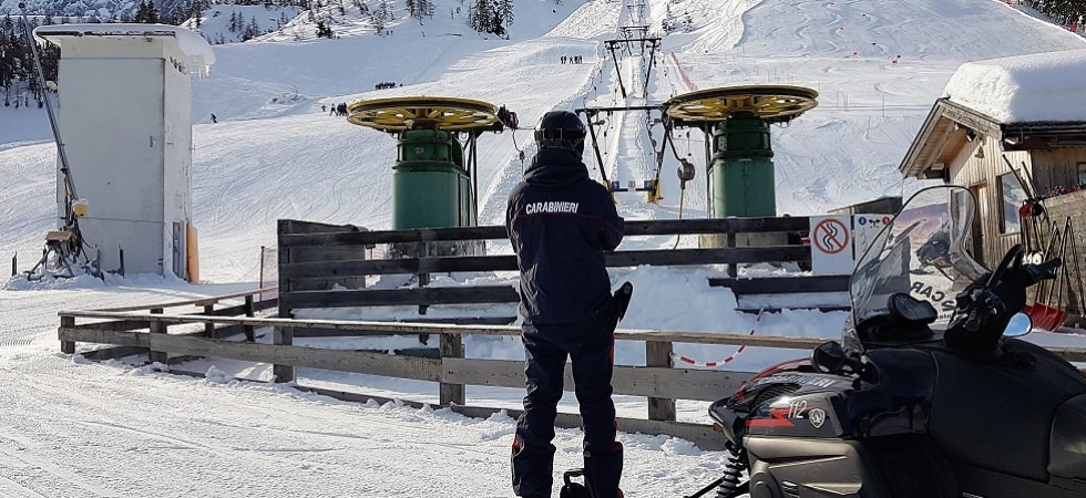 Multato un trentino perché fuori provincia e 29 scialpinisti sanzionati