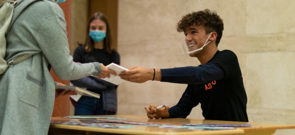 Giacomo, lo "Studente dell'anno" che voleva tornare a scuola insultato e minacciato sui social
