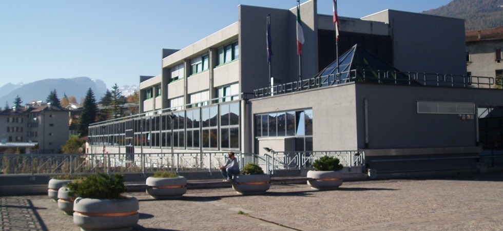 Liceo Russell in un anno persi'' più di 3 milioni di euro per costruire la nuova sede