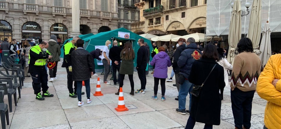 Coronavirus, il “tampon-spritz” è un successo