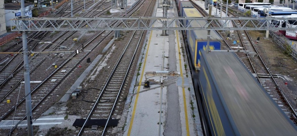 Sirene e gran movimento in collina all'altezza della stazione