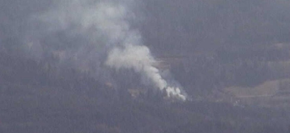 Incendio boschivo a Civezzano, tantissimi vigili del fuoco in azione per evitare che il rogo coinvolga alcune abitazioni