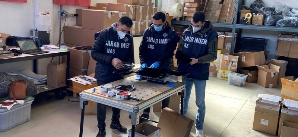 Coronavirus e mascherine, stop alla vendita del nuovo modello U-Mask