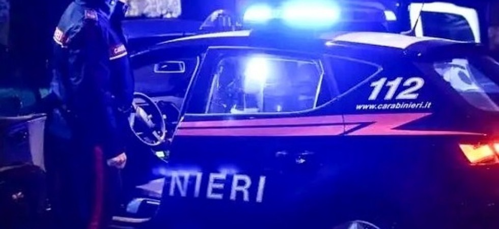 Rubano fondo cassa, tablet e liquori da una gelateria, fermati due giovani di 23 e 25 anni