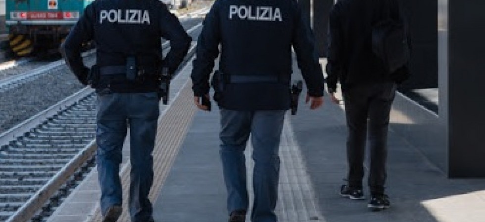 Cerca di entrare in Italia con documenti falsi, fermato al Brennero 30enne e riconsegnato alla polizia austriaca