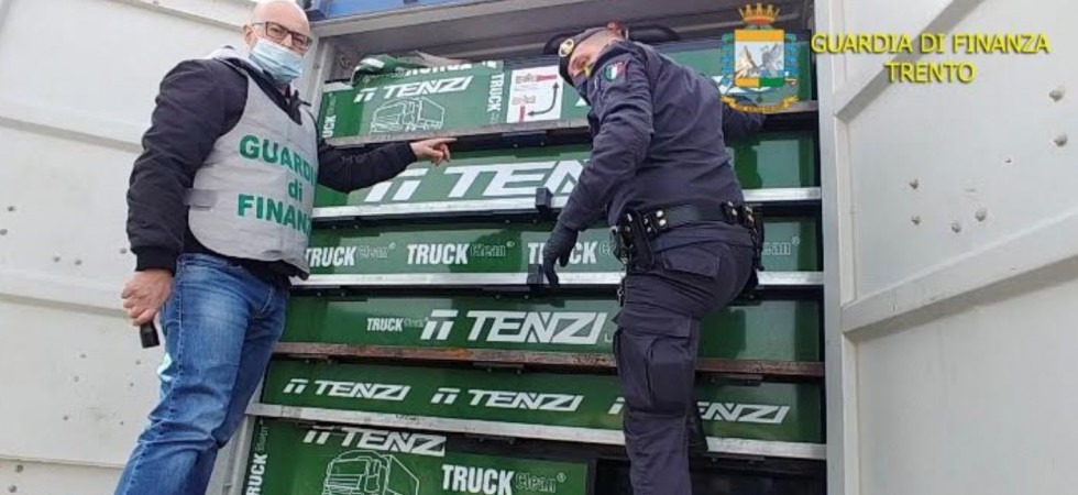 Contrabbando di carburante, fermato in Valsugana un autoarticolato con 25 mila chili di prodotto petrolifero
