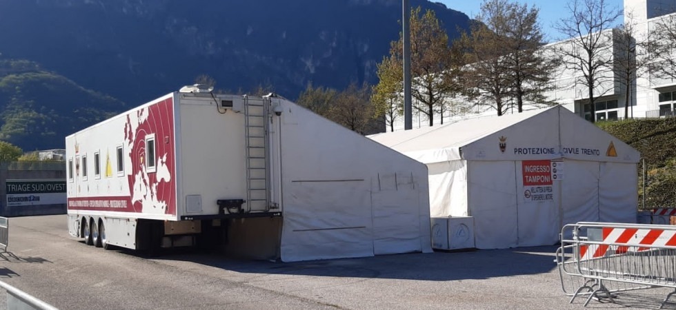 Coronavirus, in arrivo a Trento la postazione drive through vaccinale Covid