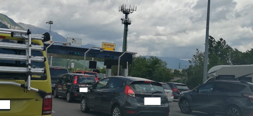 Il Garda preso d'assalto, code e rallentamenti per andare al lago