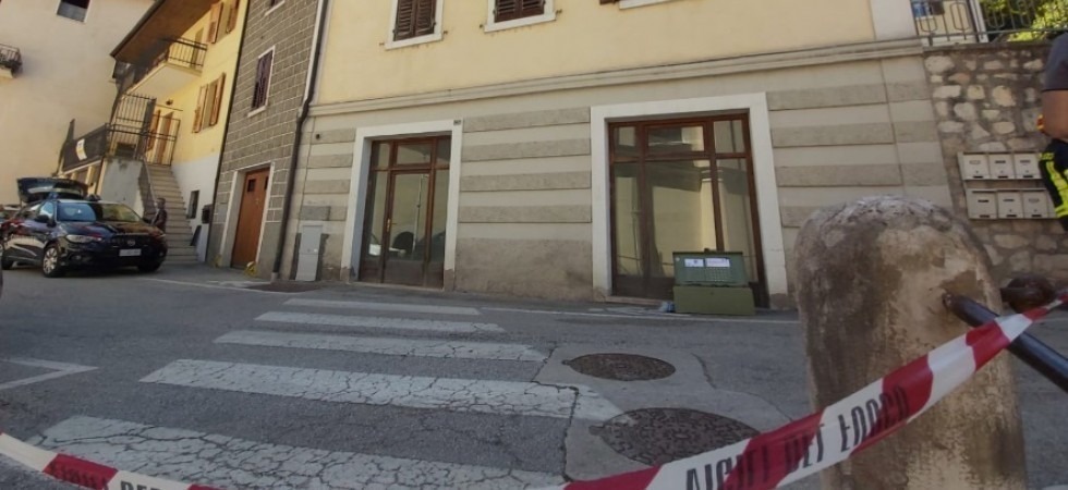 Aggredì l’ex compagna cospargendola con liquido infiammabile, l’aggressore patteggia 5 anni per tentato omicidio