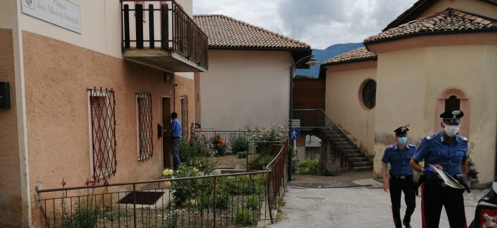 Volontaria della Caritas aggredita, è stato trovato e arrestato l'uomo che l'ha accoltellata