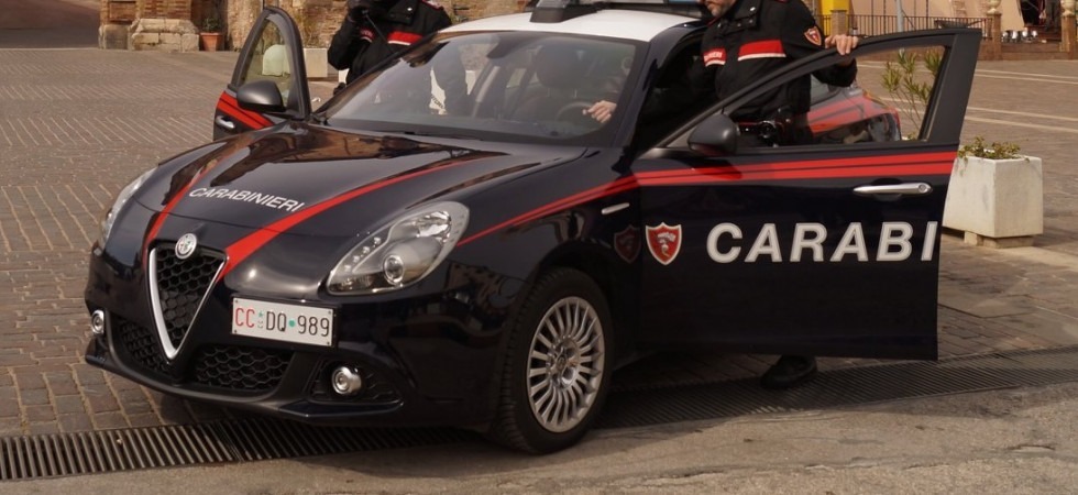 Il figlio di un anno sta male e i soccorsi non arrivano