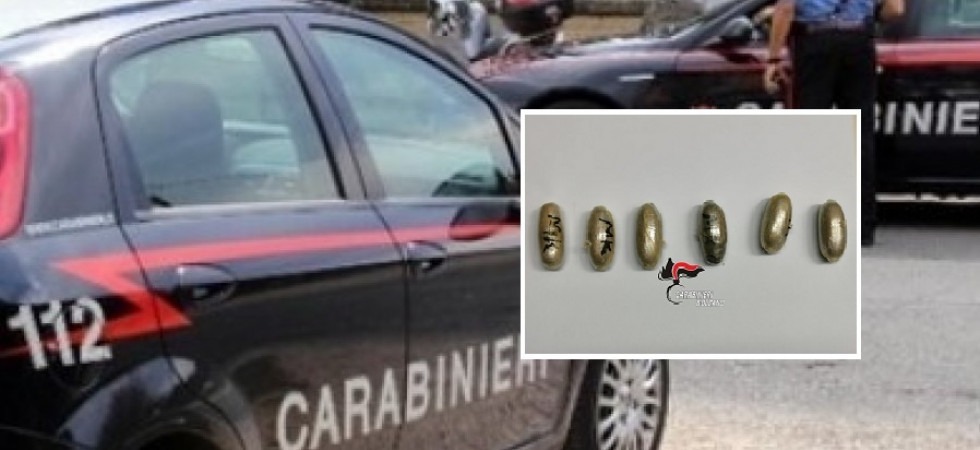 Ovuli di 'eroina gialla', i carabinieri fermano due corrieri della droga