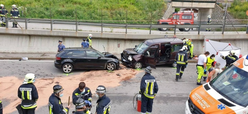 Drammatico incidente in Val Pusteria: una persona ha perso la vita e due sono rimaste gravemente ferite in un sinistro che