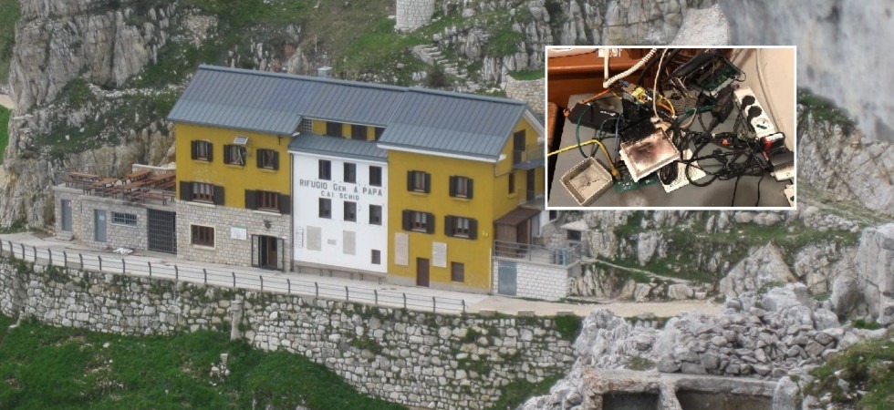 Maltempo, il rifugio Papa colpito da un fulmine: ko l'impianto elettrico