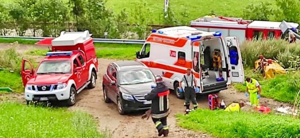 Incastrato in un carro miscelatore, incidente sul lavoro per un 28enne