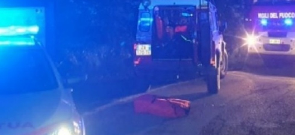 Perde il sentiero e rimane bloccato in una scarpata al freddo e buio, momenti di paura per un 80enne
