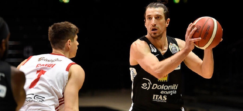 Foto Aquila Basket La Dolomiti Energia inizia a carburare con la seconda vittoria consecutiva: espugnata l'Unipol Arena