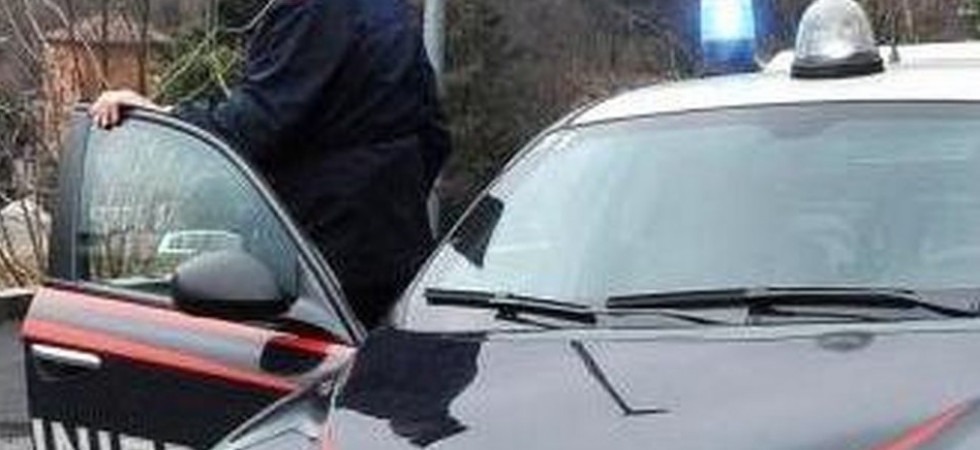 Si erano intrufolate da un affittacamere rubando l'intero incasso