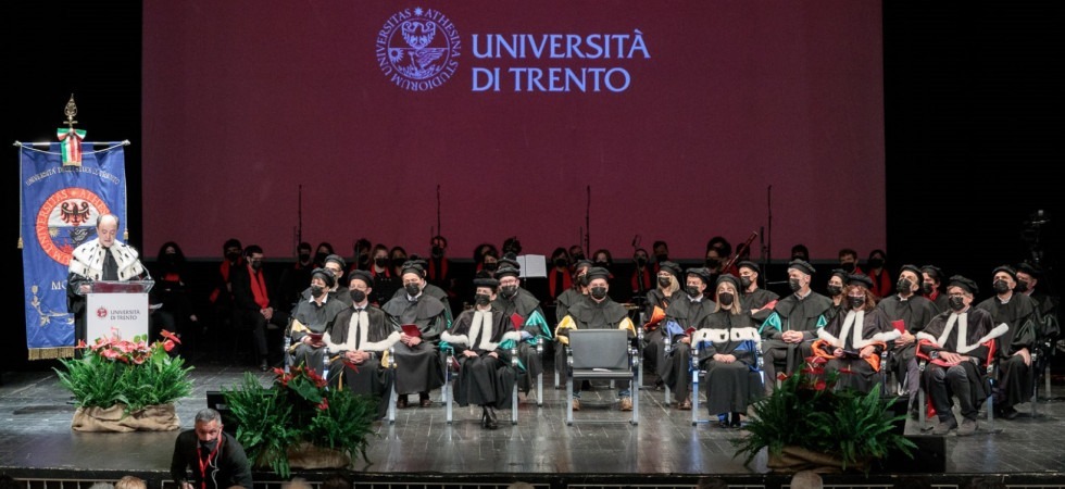 Università, si cercano docenti per la scuola di medicina