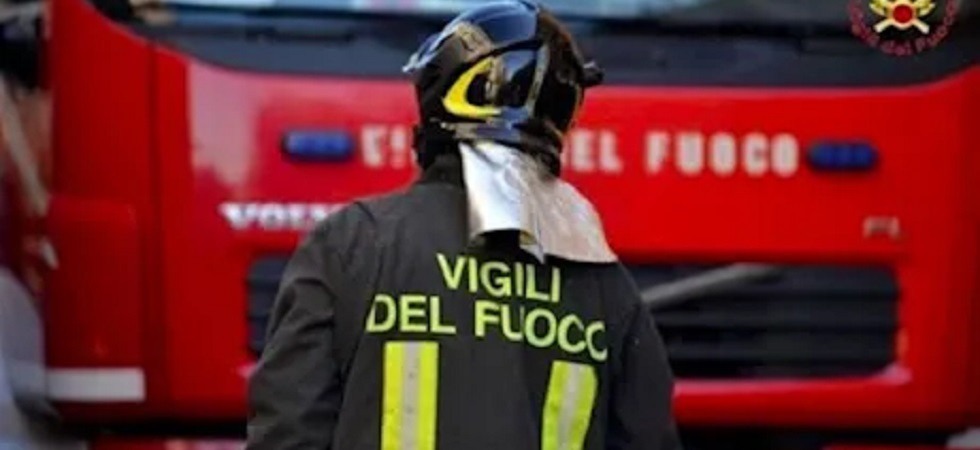 Rogo in una cucina in Vallagarina, le fiamme si propagano ai mobili